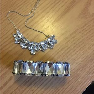 Clear and Silver Rhinestone Fashion Necklce And Bracelet Set